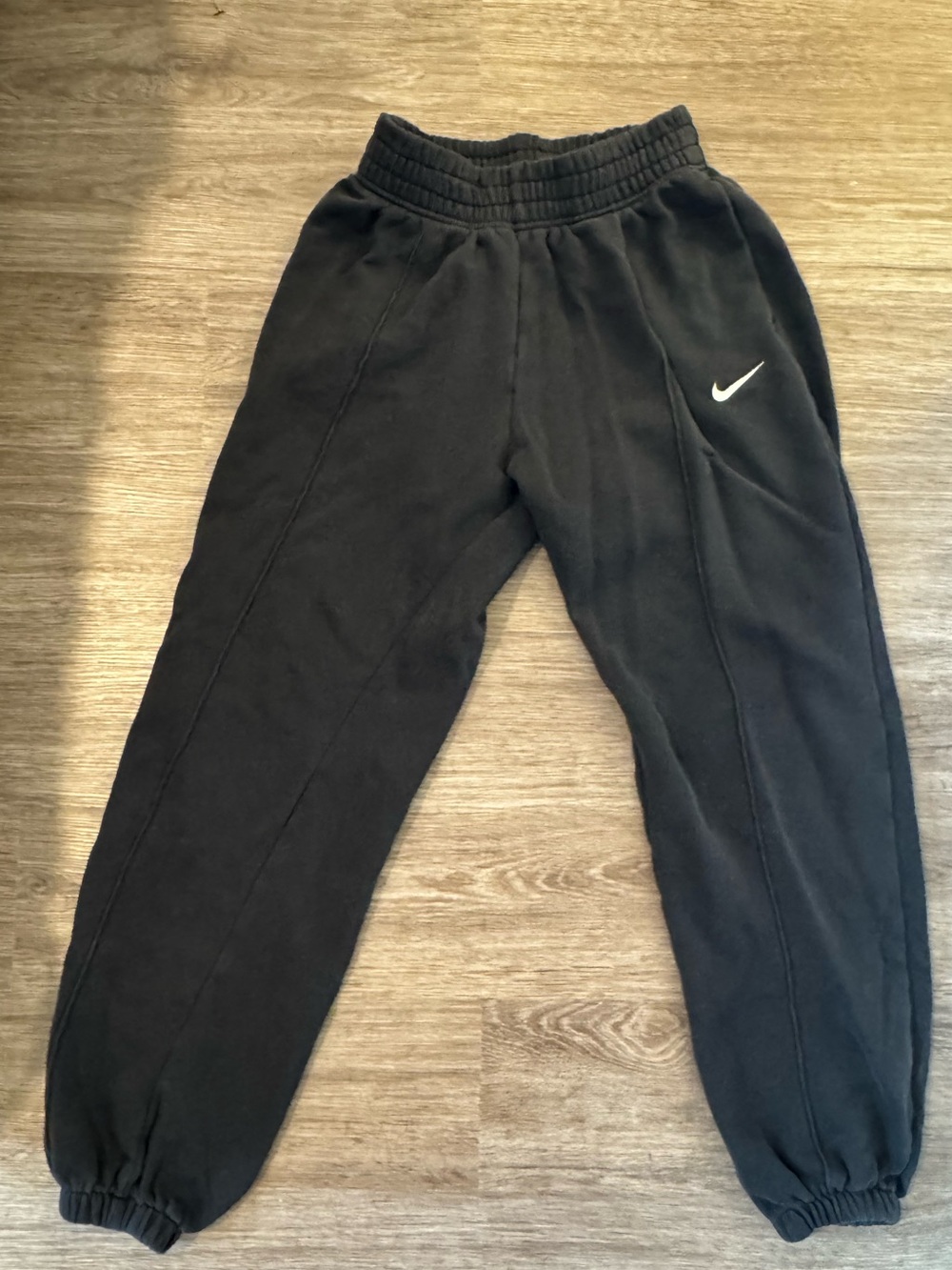 Nike Women’s Black Fleece Sweatpants